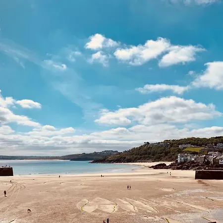 Beach House Apartment 1 - St. Ives Harbour Front Apartment With Stunning Views Exterior photo